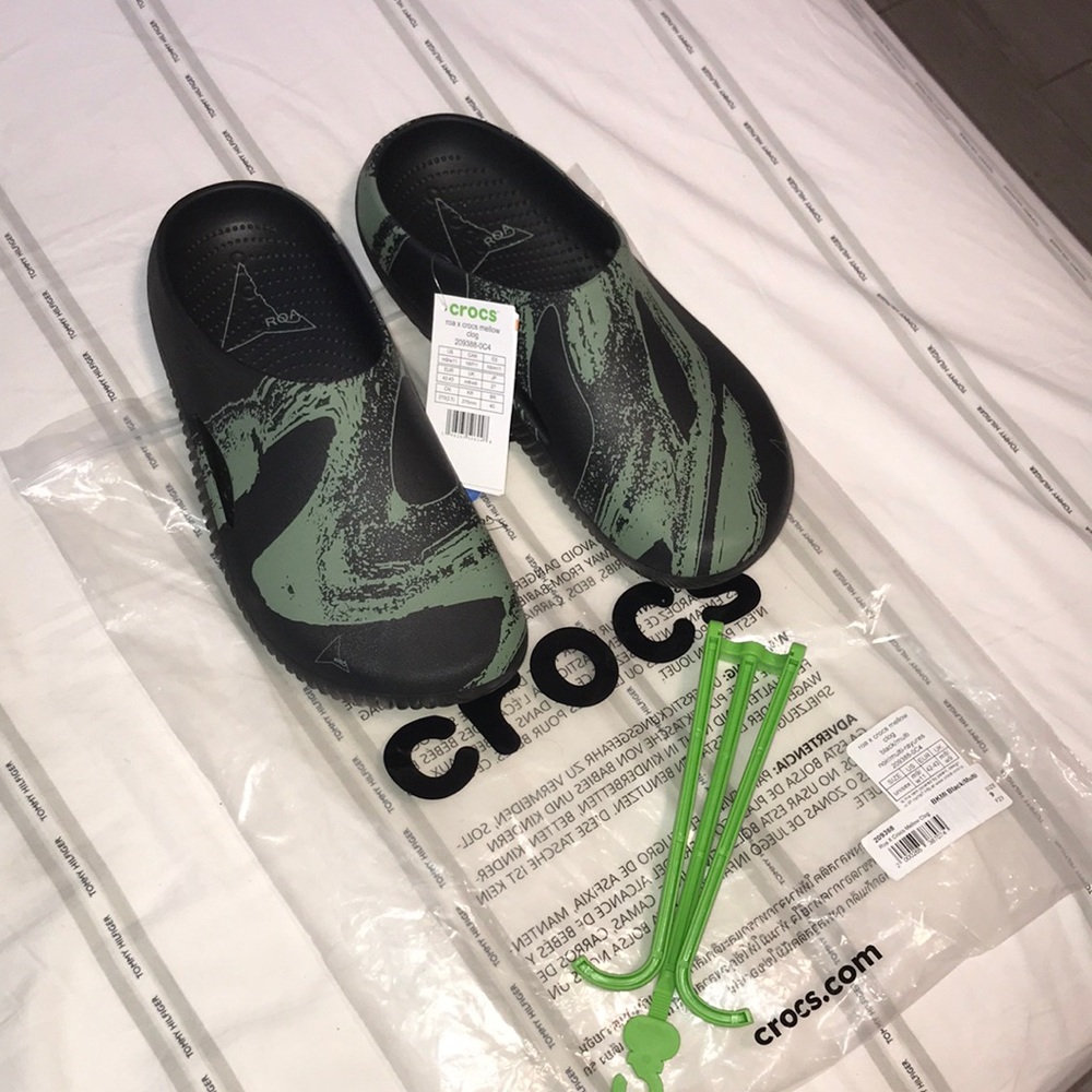 ROA X Crocs mellow clog BKMI Black/Multi